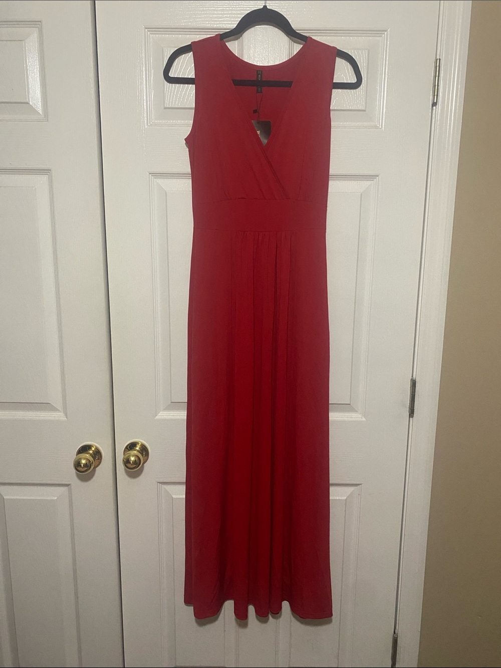 Sleeveless Red V-Neck Maxi Dress